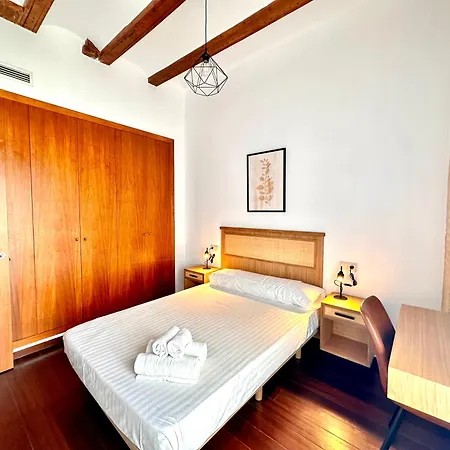 Charming Design In Ruzafa Apartamento